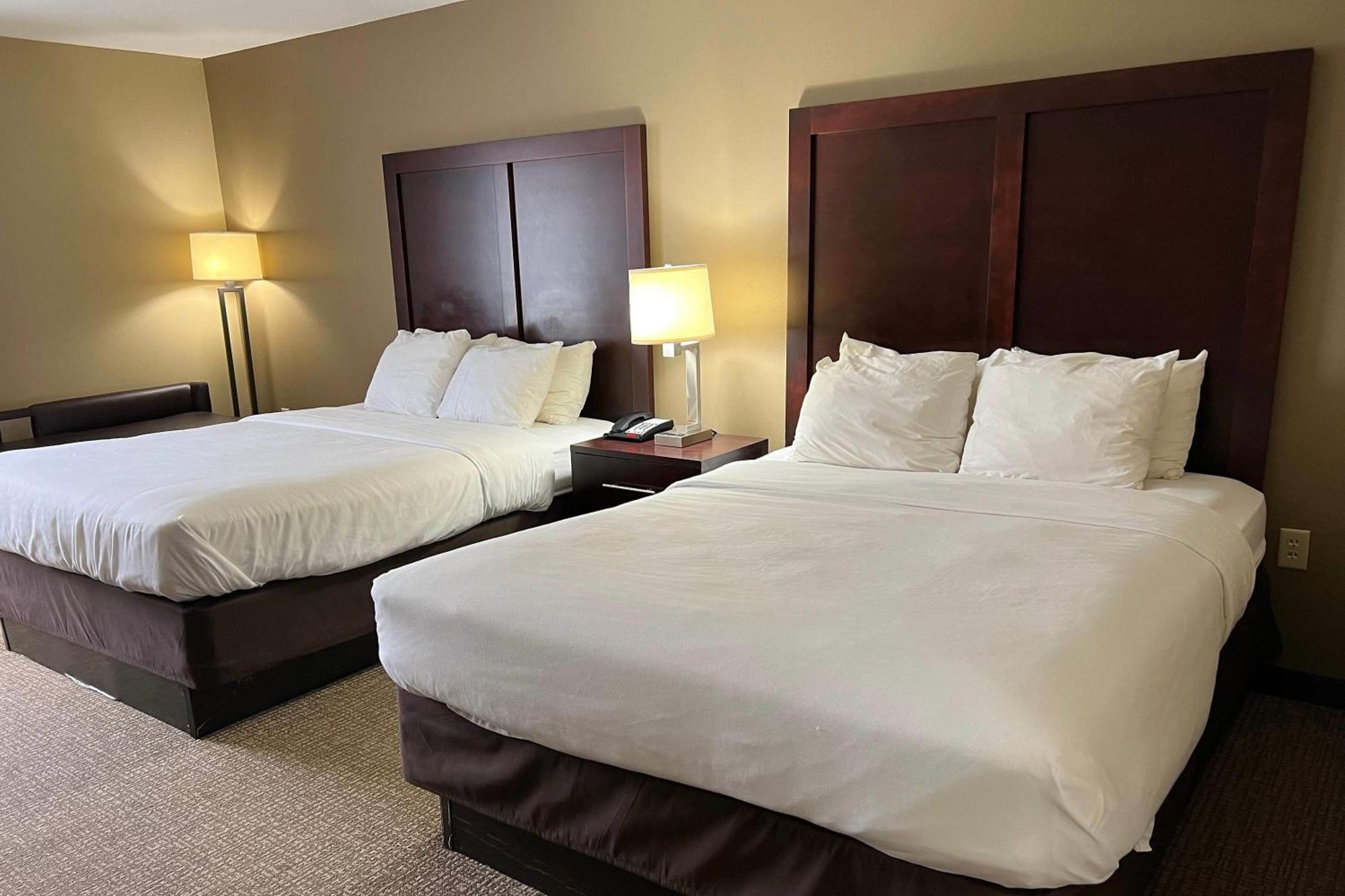Days Inn & Suites By Wyndham Manheim Lebanon Extérieur photo