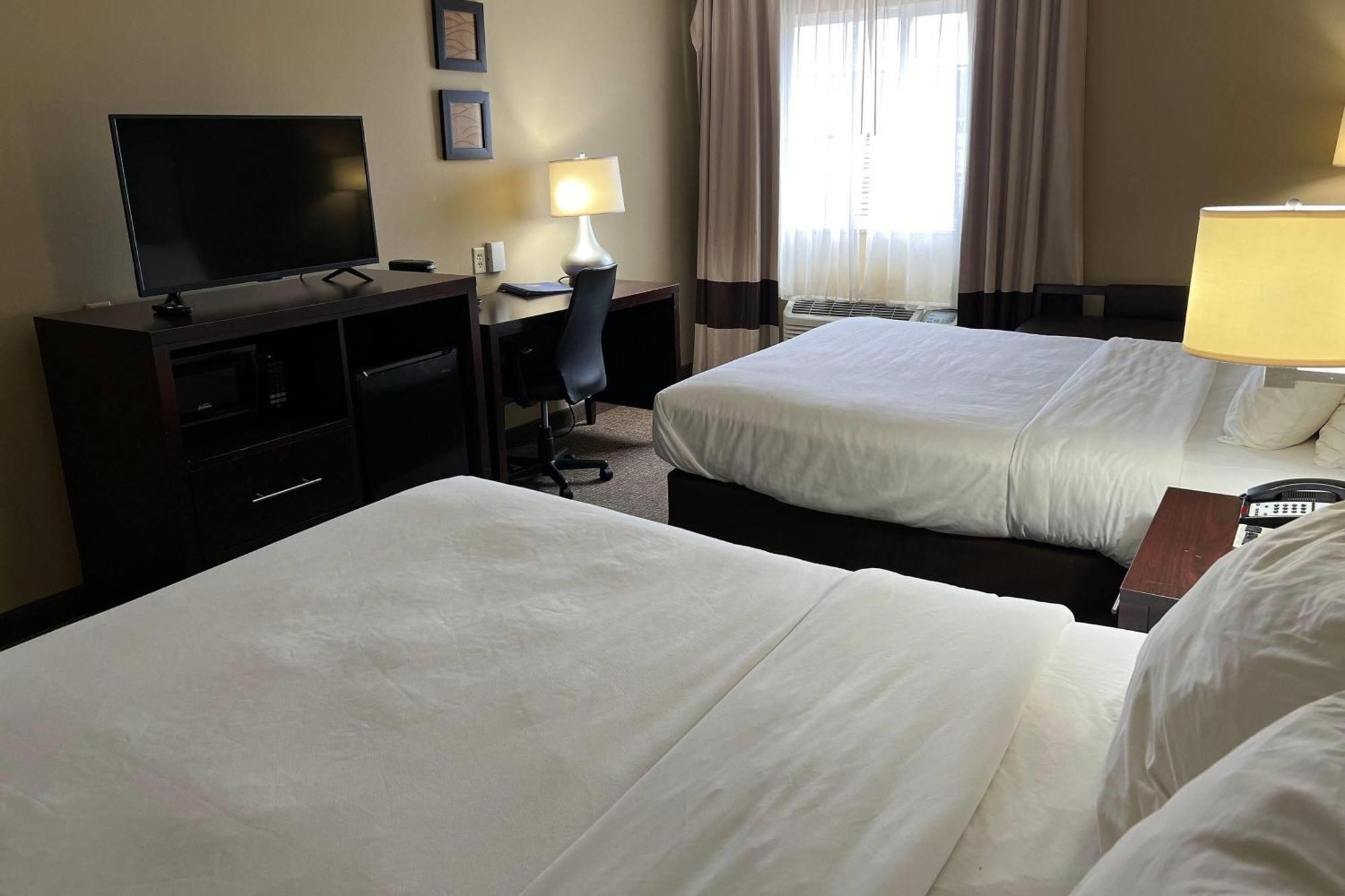 Days Inn & Suites By Wyndham Manheim Lebanon Extérieur photo